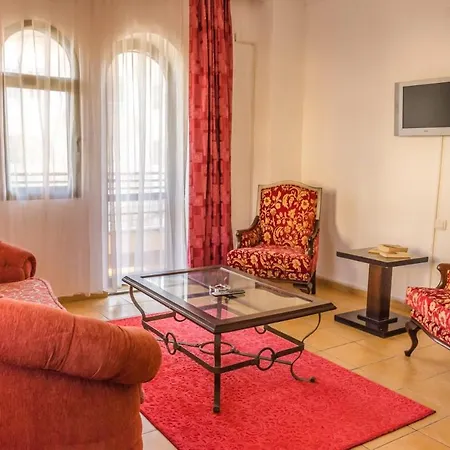 Aparthotel Maxwell Club 3*