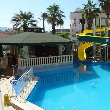 Maxwell Club Lägenhetshotell